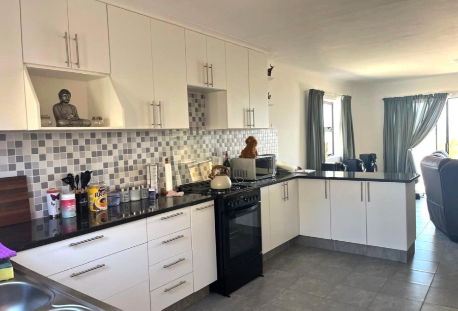 3 Bedroom Property for Sale in Mossel Bay Central Western Cape